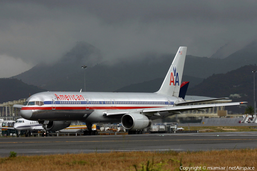 American Airlines Boeing 757-223 (N697AN) | Photo 706