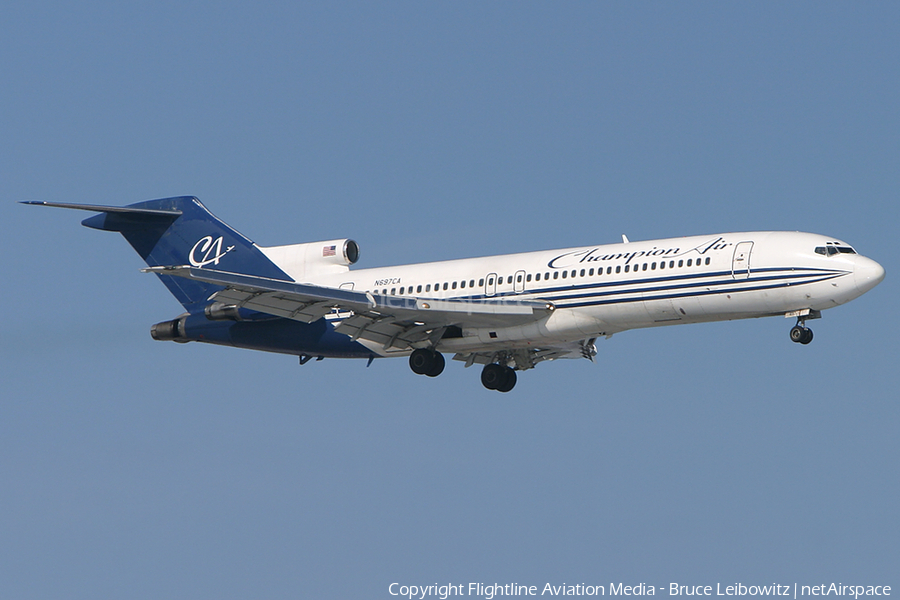 Champion Air Boeing 727-270 (N697CA) | Photo 92085