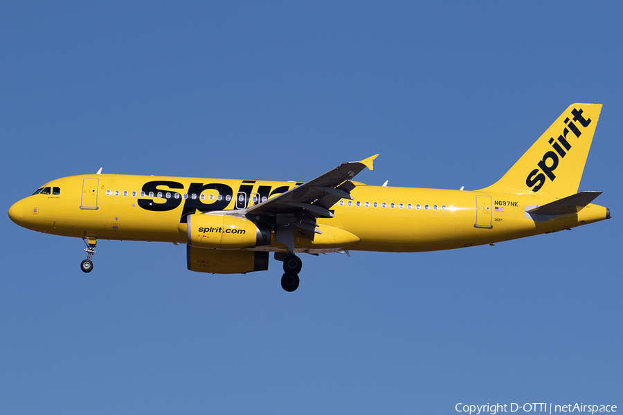 Spirit Airlines Airbus A320-232 (N697NK) | Photo 542850