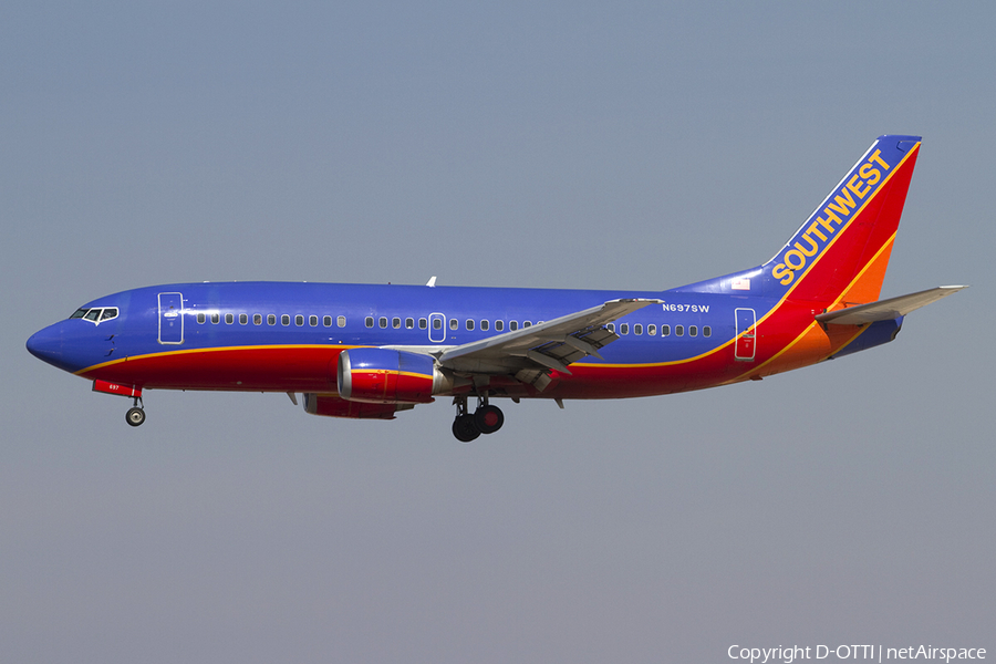 Southwest Airlines Boeing 737-3T0 (N697SW) | Photo 341055