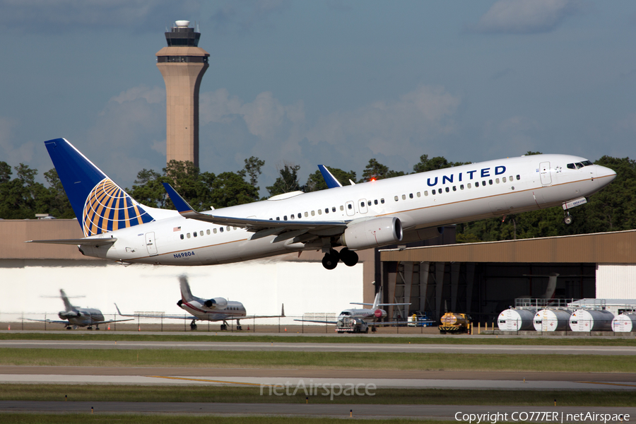 United Airlines Boeing 737-924(ER) (N69804) | Photo 58757