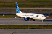 United Airlines Boeing 737-924(ER) (N69806) at  Houston - George Bush Intercontinental, United States