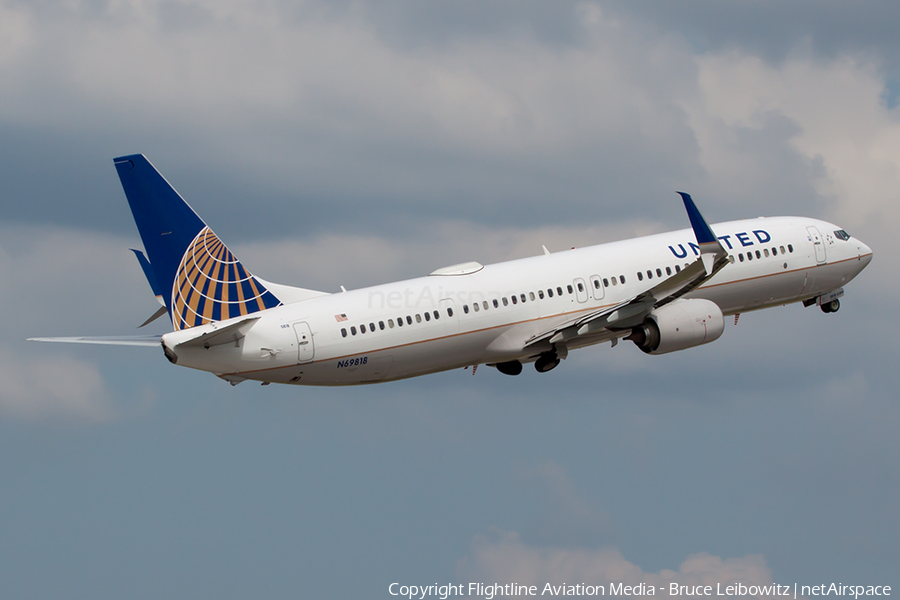 United Airlines Boeing 737-924(ER) (N69818) | Photo 95712