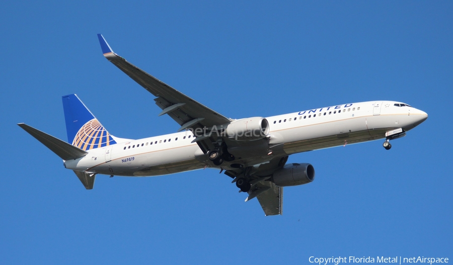 United Airlines Boeing 737-924(ER) (N69819) | Photo 405557