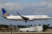 United Airlines Boeing 737-924(ER) (N69829) at  Ft. Lauderdale - International, United States