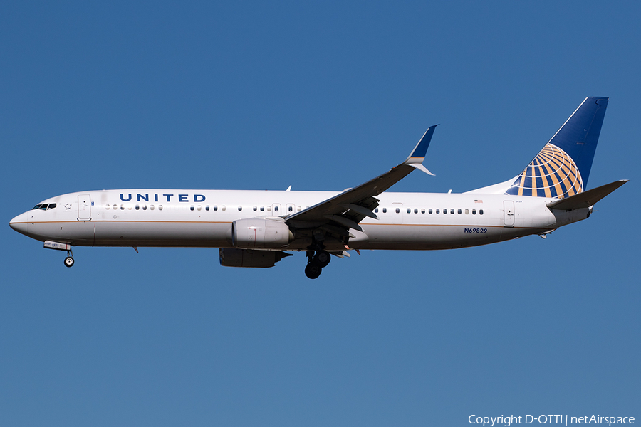 United Airlines Boeing 737-924(ER) (N69829) | Photo 538803