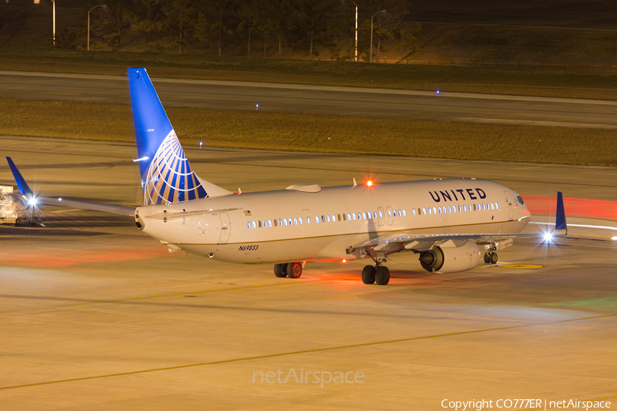 United Airlines Boeing 737-924(ER) (N69833) | Photo 76581