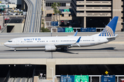 United Airlines Boeing 737-924(ER) (N69833) at  Phoenix - Sky Harbor, United States