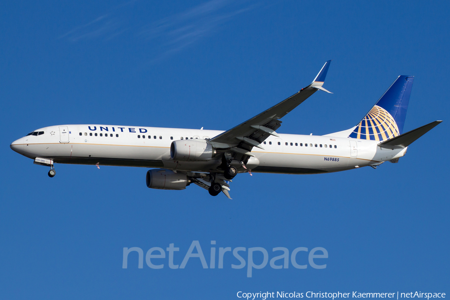United Airlines Boeing 737-932(ER) (N69885) | Photo 158748