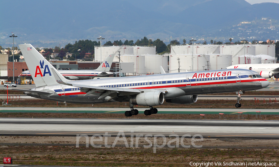 American Airlines Boeing 757-223 (N698AN) | Photo 152177