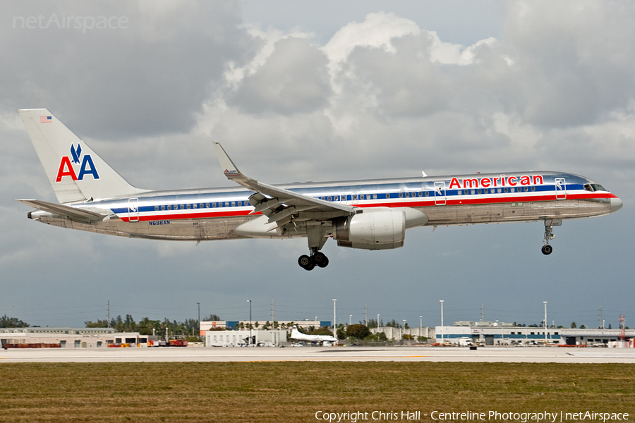 American Airlines Boeing 757-223 (N698AN) | Photo 4940