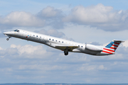 American Eagle (Envoy) Embraer ERJ-145LR (N698CB) at  Allentown/Bethlehem/Easton, United States