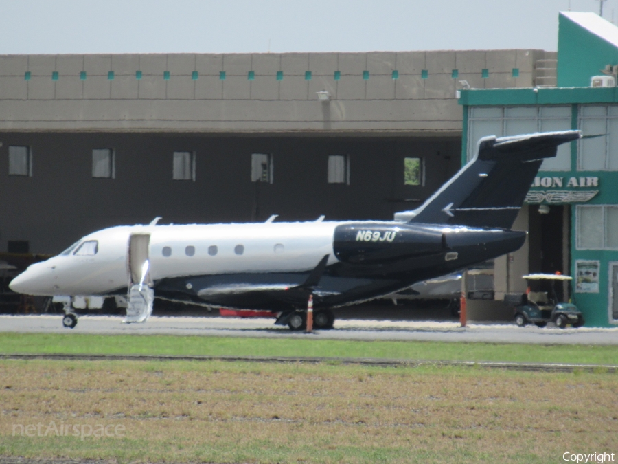 (Private) Embraer EMB-545 Legacy 450 (N69JU) | Photo 392319