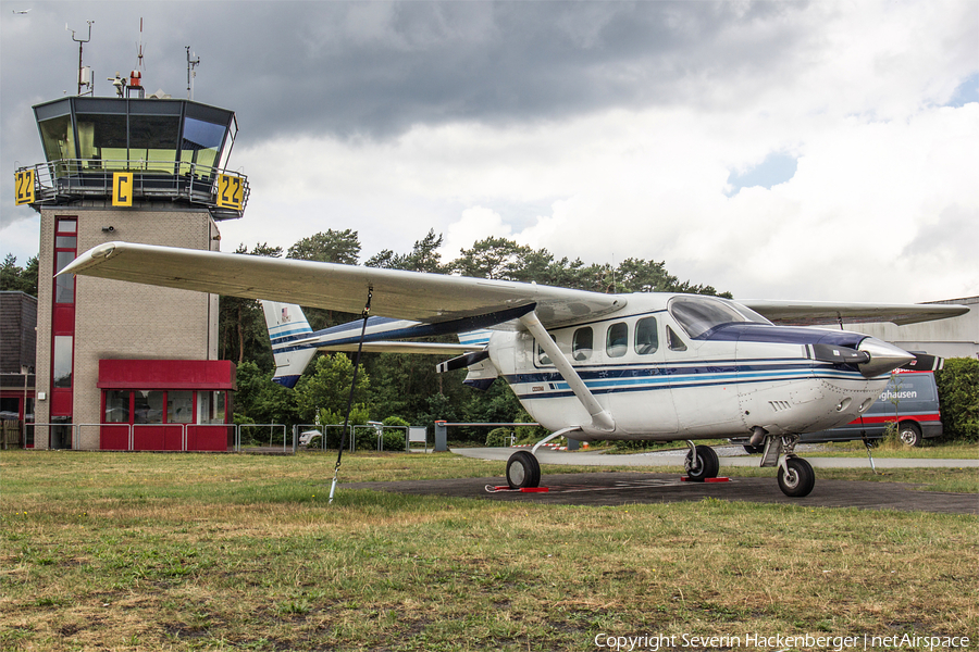 (Private) Cessna P337H Pressurized Skymaster (N6MU) | Photo 170879