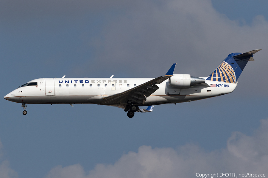 United Express (SkyWest Airlines) Bombardier CRJ-200ER (N701BR) | Photo 143771