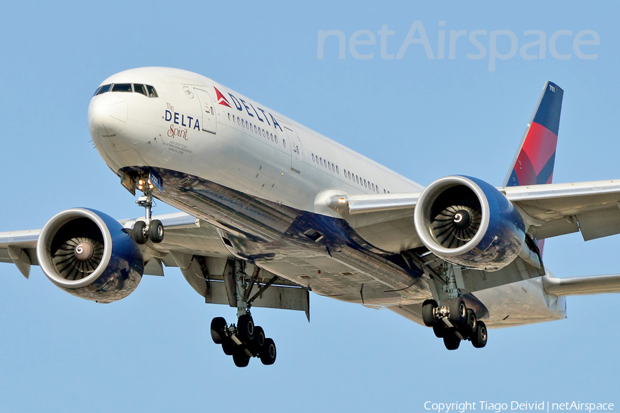 Delta Air Lines Boeing 777-232(LR) (N701DN) | Photo 329577