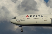 Delta Air Lines Boeing 777-232(LR) (N701DN) at  Johannesburg - O.R.Tambo International, South Africa