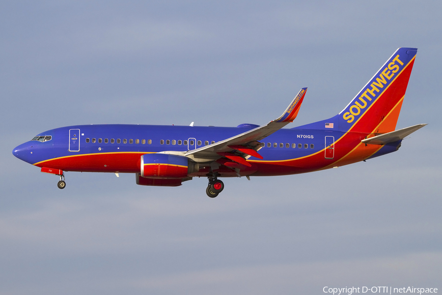 Southwest Airlines Boeing 737-7H4 (N701GS) | Photo 425767