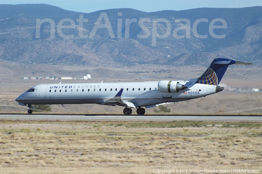 United Express (SkyWest Airlines) Bombardier CRJ-701ER (N701SK) | Photo 12953