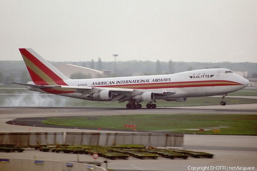 Kalitta Air (American International Airways) Boeing 747-146(SF) (N702CK) | Photo 142154