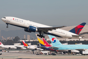 Delta Air Lines Boeing 777-232(LR) (N702DN) at  Los Angeles - International, United States