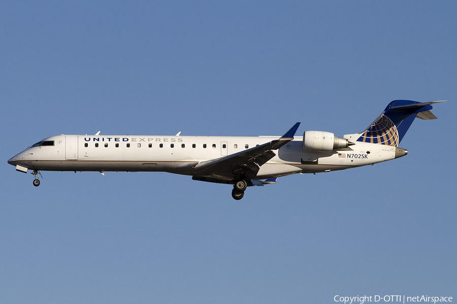 United Express (SkyWest Airlines) Bombardier CRJ-701ER (N702SK) | Photo 457332
