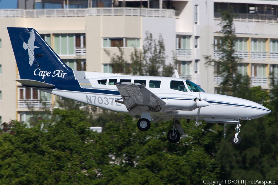 Cape Air Cessna 402C (N7037E) | Photo 216217