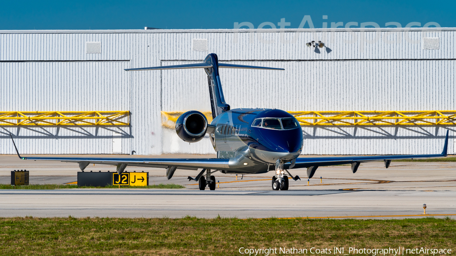 (Private) Bombardier BD-100-1A10 Challenger 300 (N703DD) | Photo 379967