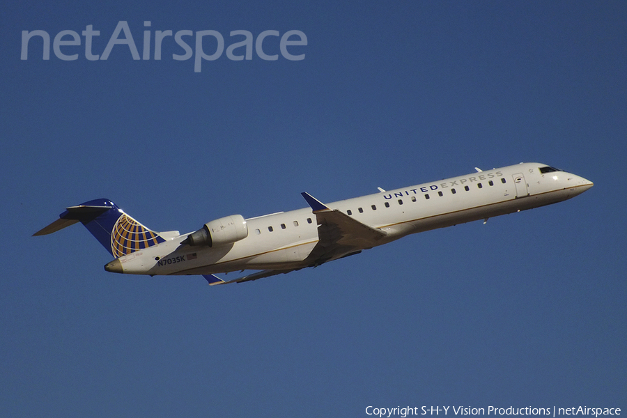 United Express (SkyWest Airlines) Bombardier CRJ-701ER (N703SK) | Photo 26821