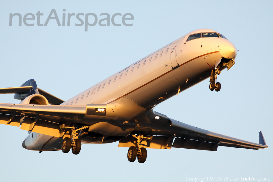 United Express (SkyWest Airlines) Bombardier CRJ-701ER (N703SK) | Photo 31113