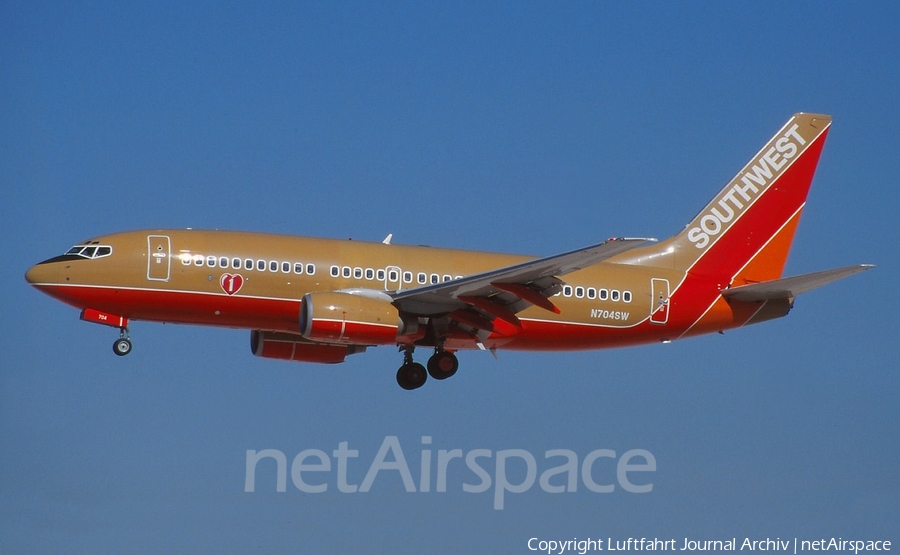 Southwest Airlines Boeing 737-7H4 (N704SW) | Photo 397156