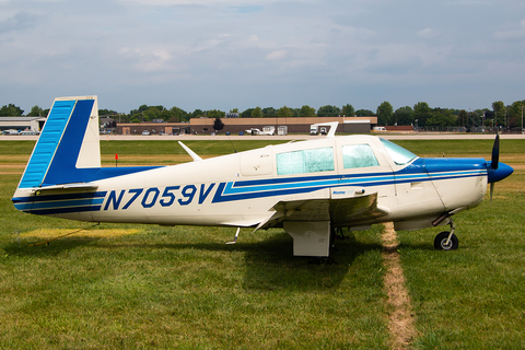 (Private) Mooney M20F Executive (N7059V) at  Oshkosh - Wittman Regional, United States