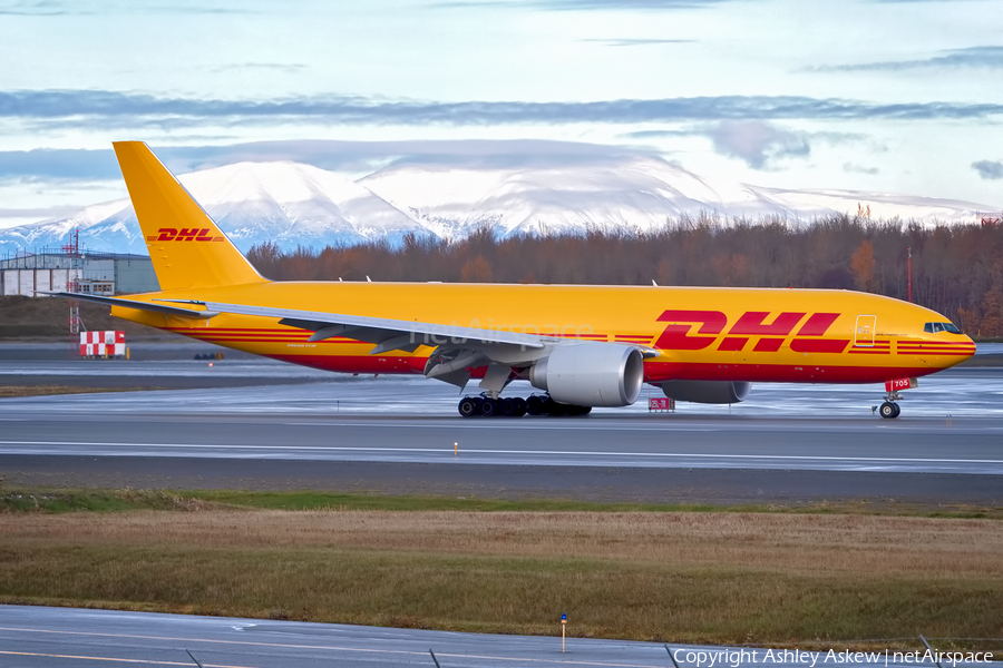 DHL (Southern Air) Boeing 777-FZB (N705GT) | Photo 371423