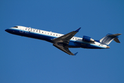 United Express (SkyWest Airlines) Bombardier CRJ-701ER (N705SK) at  Los Angeles - International, United States