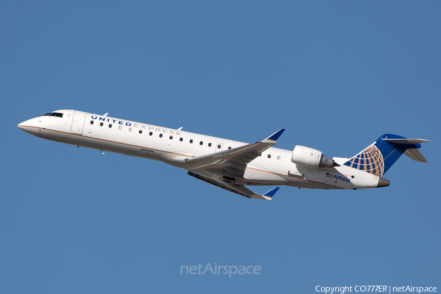 United Express (SkyWest Airlines) Bombardier CRJ-701ER (N706SK) | Photo 18913
