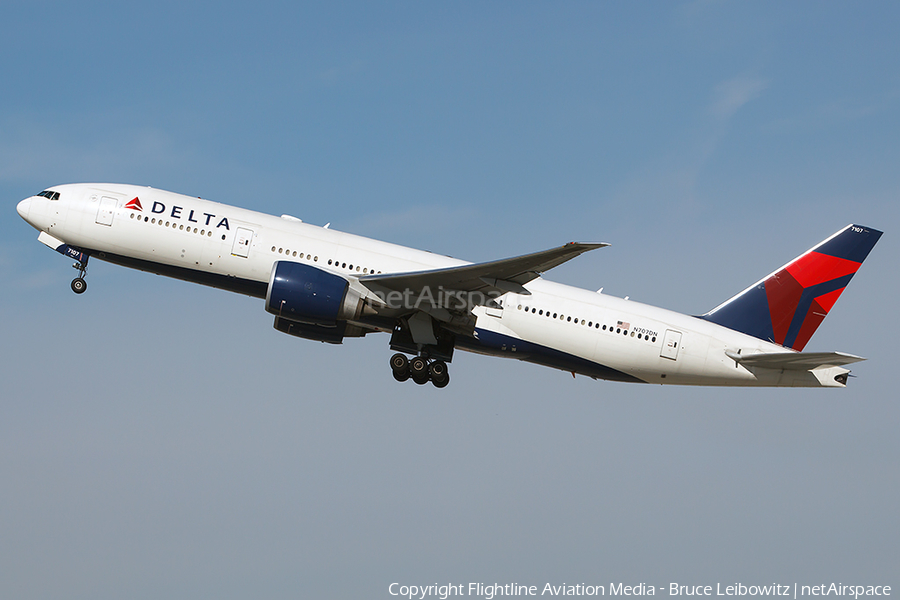 Delta Air Lines Boeing 777-232(LR) (N707DN) | Photo 98825