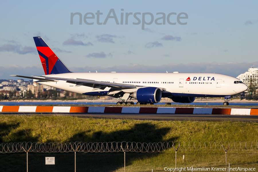 Delta Air Lines Boeing 777-232(LR) (N707DN) | Photo 390722