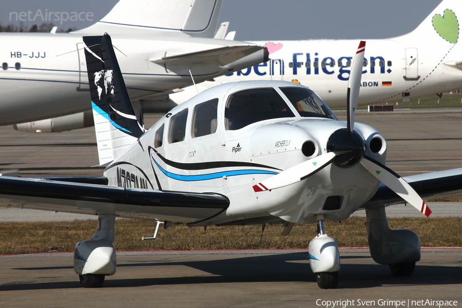 (Private) Piper PA-28-181 Archer DLX (N707MN) | Photo 498935