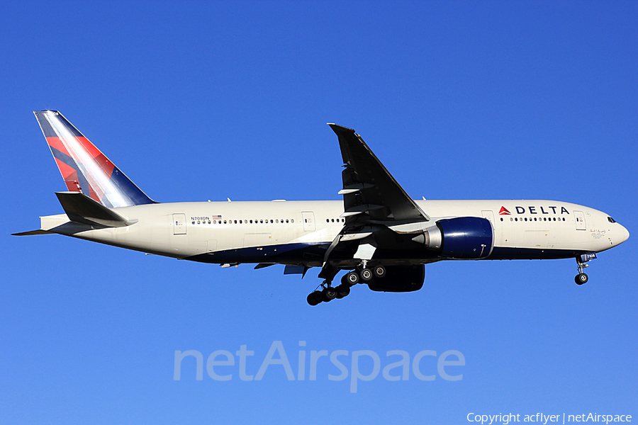 Delta Air Lines Boeing 777-232(LR) (N708DN) | Photo 392549