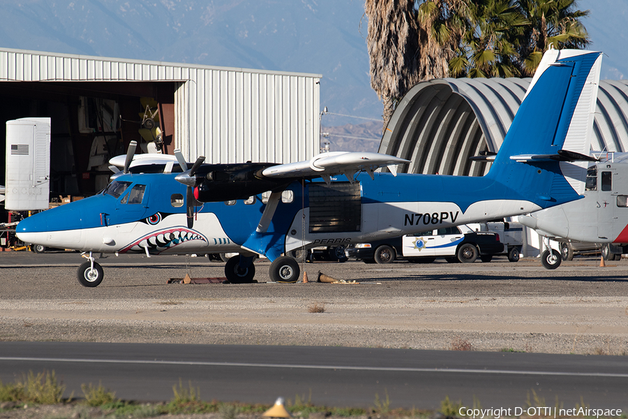 Skydive Perris de Havilland Canada DHC-6-300 Twin Otter (N708PV) | Photo 559360