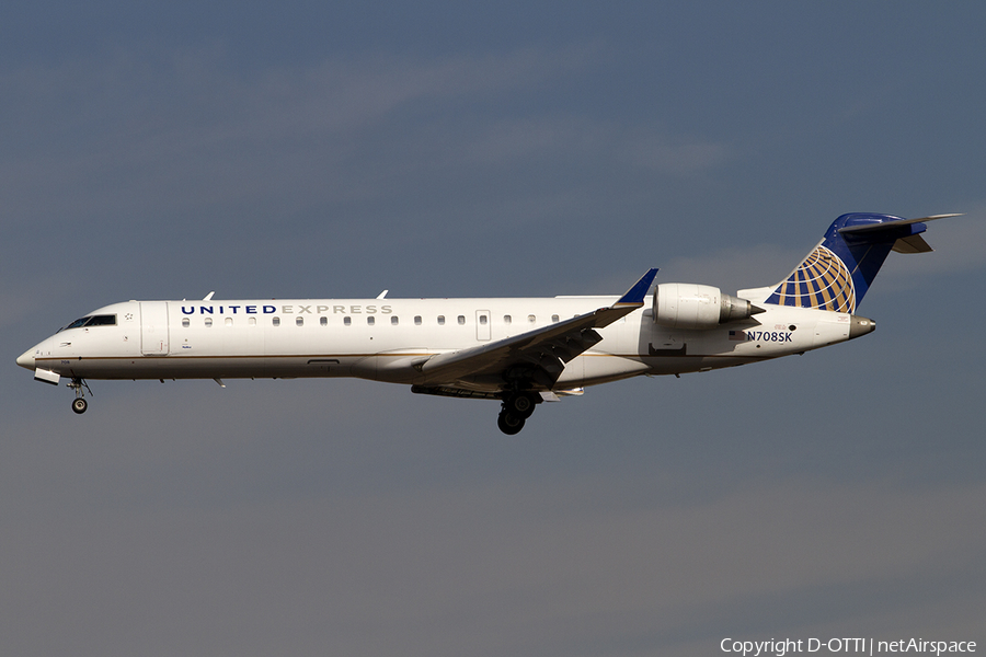 United Express (SkyWest Airlines) Bombardier CRJ-701ER (N708SK) | Photo 470324