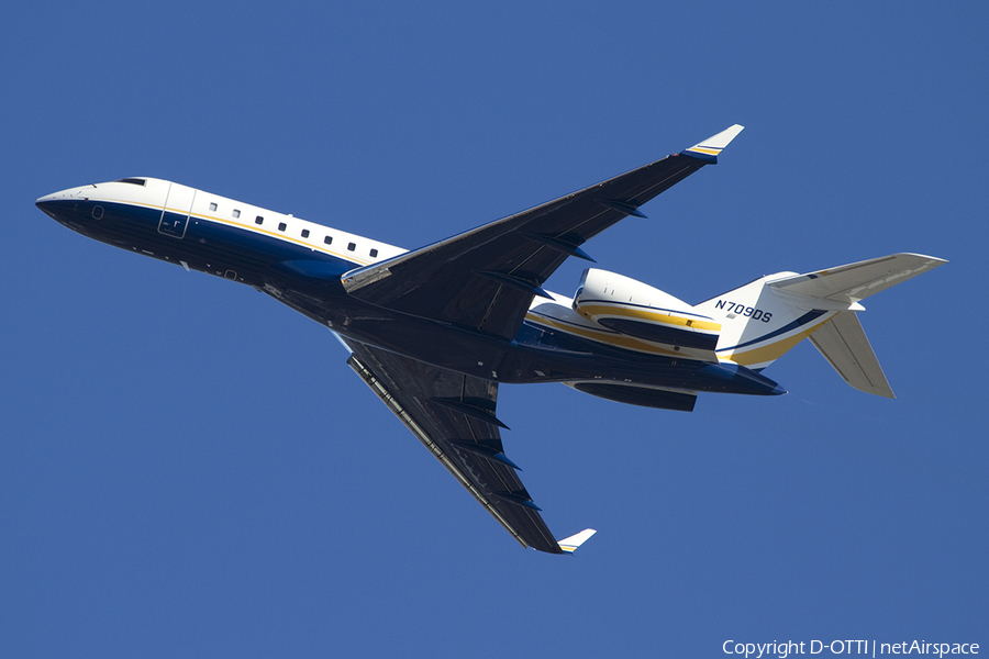 (Private) Bombardier BD-700-1A10 Global Express XRS (N709DS) | Photo 334169