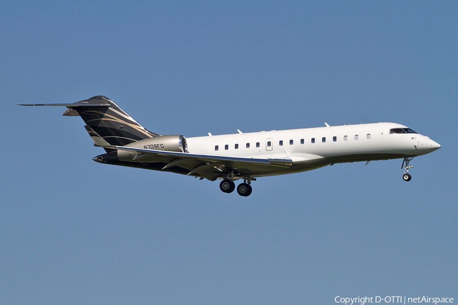 (Private) Bombardier BD-700-1A10 Global Express XRS (N709FG) | Photo 358349