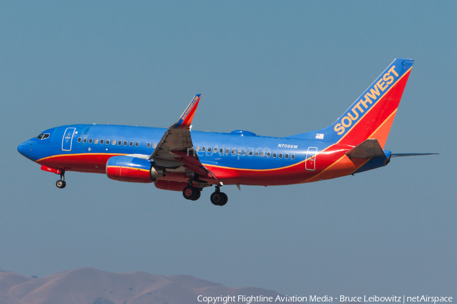 Southwest Airlines Boeing 737-7H4 (N709SW) | Photo 80758
