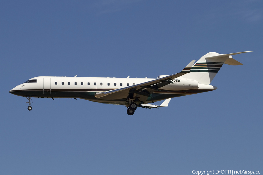 (Private) Bombardier BD-700-1A10 Global 6000 (N70EW) | Photo 414829