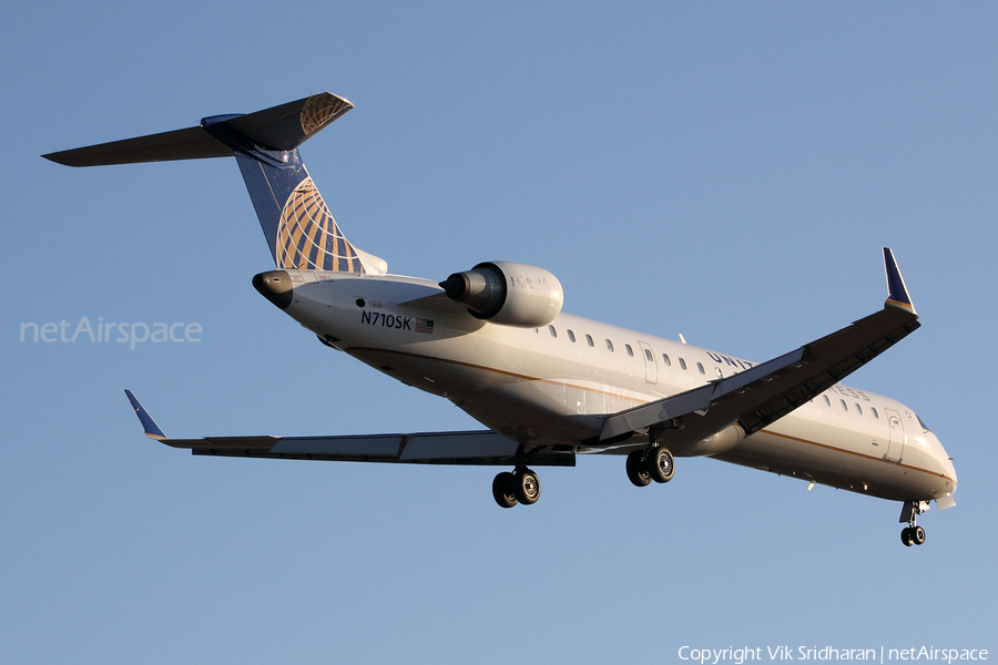 United Express (SkyWest Airlines) Bombardier CRJ-701ER (N710SK) | Photo 8037