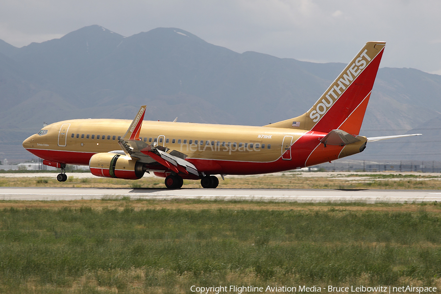 Southwest Airlines Boeing 737-7H4 (N711HK) | Photo 85875