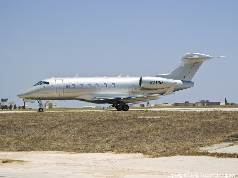 (Private) Bombardier BD-100-1A10 Challenger 300 (N711NK) | Photo 28659