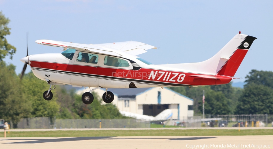 (Private) Cessna 210M Centurion (N711ZG) | Photo 669939