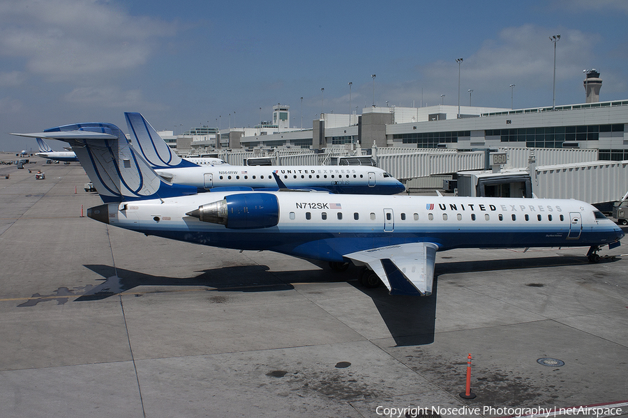 United Express (SkyWest Airlines) Bombardier CRJ-701ER (N712SK) | Photo 12418